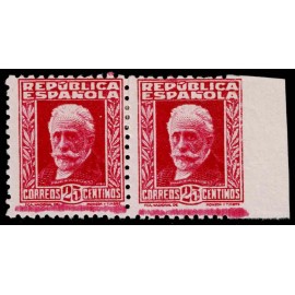 1932 ED. 667smd + 667 *